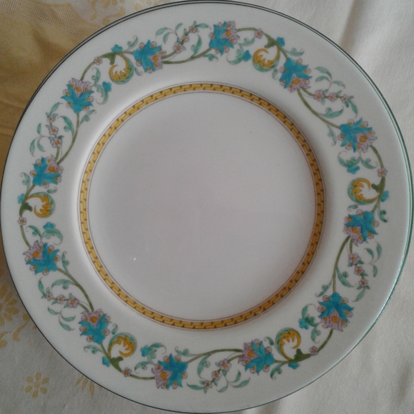 Set of 6 Vintage Wedgewood Luncheon Plates 9" - Picture 3 of 6